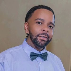 Meet your Posher, Kenneth